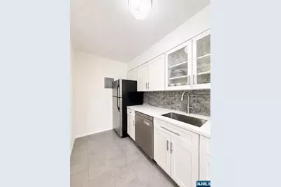 13 Wedgewood Drive 87 #87, Verona, NJ 07044 - Photo 12