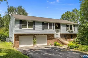 16 Argus Ave, Butler, NJ 07405 - Photo 16
