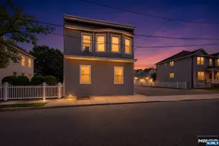 25 Grunwald St, Clifton, NJ 07013 - Photo 4
