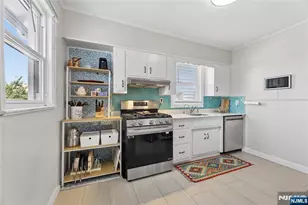 32 Barrington Ave, Clifton, NJ 07011 - Photo 22