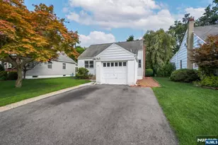 30 Pequannock Ave, Pompton Lakes, NJ 07442 - Photo 2