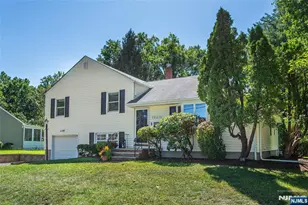 8 Judith Pl, Wayne, NJ 07470 - Photo 2