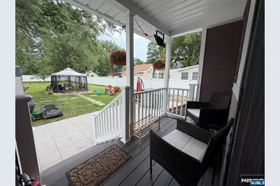 413 S Pine, Roselle, NJ 07203 - Photo 34