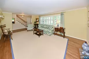 250 Meadowbrook Rd, Wyckoff Township, NJ 07481 - Photo 4