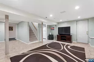 56 Chesapeake Ave, Parsippany, NJ 07034 - Photo 32