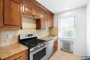 349 Bloomfield Ave 33, Verona, NJ 07044 - Photo 6