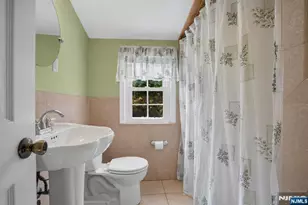 5 Sally St, Bloomingdale, NJ 07403 - Photo 24