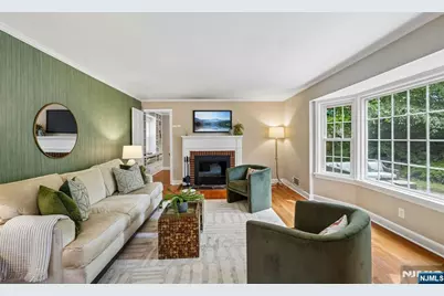 112 Fairview Avenue, West Orange Township, NJ 07052 - Photo 10