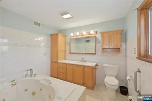 14 Robert Ct, Lodi, NJ 07644 - Photo 20