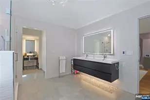 102 Seminary Dr, Mahwah, NJ 07430 - Photo 22