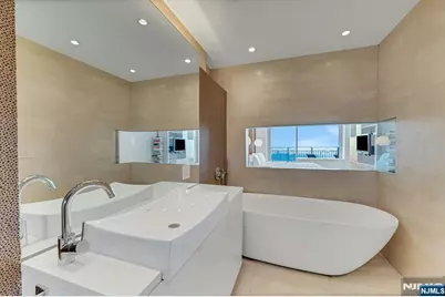 1530 Palisades Avenue 18K #18K, Fort Lee, NJ 07024 - Photo 24