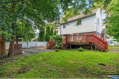 27 Grayson Place, Teaneck Township, NJ 07666 - Photo 14