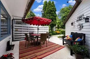 209 Wind Hollow Ct, Mahwah, NJ 07430 - Photo 4