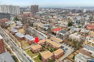 2199 Center Ave B, Fort Lee, NJ 07024 - Photo 28