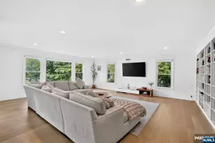10 Lancaster Ct, Cresskill, NJ 07626 - Photo 12