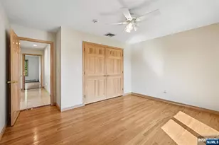 19 Brook Hollow Ct, Hawthorne, NJ 07506 - Photo 20