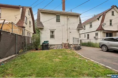 164 Freeman Avenue, East Orange, NJ 07018 - Photo 32