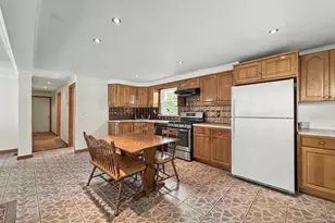 8 Martin Rd, Verona, NJ 07044 - Photo 6
