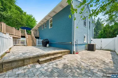 364 Piermont Avenue, Hillsdale, NJ 07642 - Photo 28