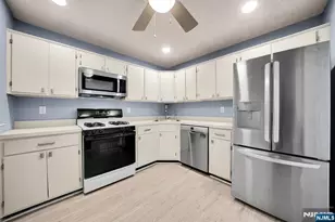 178 Robertson Way 822, Lincoln Park, NJ 07035 - Photo 8