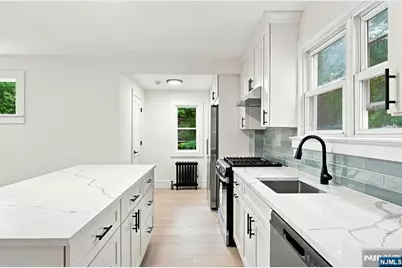 64 E Almira Street, Bloomfield, NJ 07003 - Photo 8