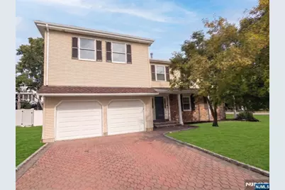 45 Holyoke Road, Wayne, NJ 07470 - Photo 2