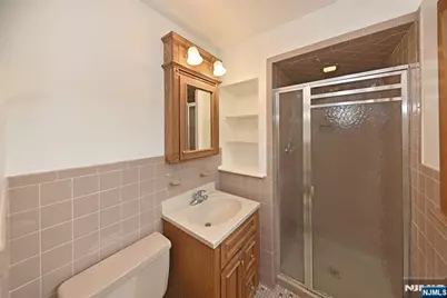 459 Tulane Court, Paramus, NJ 07652 - Photo 18