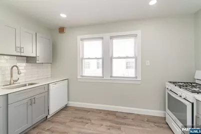 86 Tappan Avenue, Belleville, NJ 07109 - Photo 6