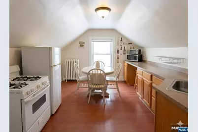 86 Tappan Avenue, Belleville, NJ 07109 - Photo 30