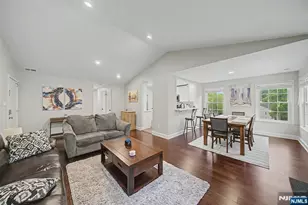 3 Juniper Ct 125, Clifton, NJ 07014 - Photo 4