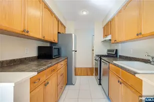 605 Grove Street H1, Clifton, NJ 07013 - Photo 8