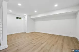 332 Meadowbrook Ave, Ridgewood, NJ 07450 - Photo 48