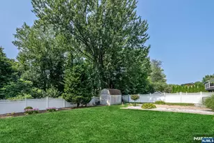 22 Rhonda Pl, Wanaque, NJ 07465 - Photo 32