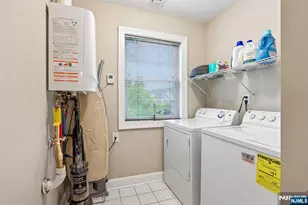 35 Red Oak Ct, Wanaque, NJ 07420 - Photo 16