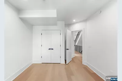 1015 Kingsland, Fort Lee, NJ 07024 - Photo 30