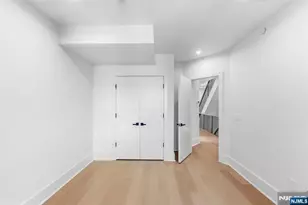 1015 Kingsland, Fort Lee, NJ 07024 - Photo 30