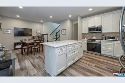 66 Whimble Court, Wayne, NJ 07470 - Photo 8