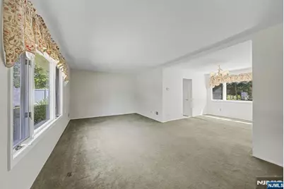 5 Holyoke Drive, Oakland, NJ 07436 - Photo 4