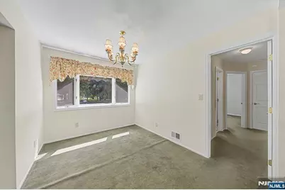 5 Holyoke Drive, Oakland, NJ 07436 - Photo 6