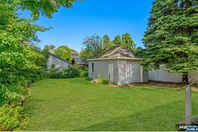 42 Donaldson Avenue, Rutherford, NJ 07070 - Photo 48