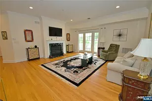 5 Tenakill Park E 317, Cresskill, NJ 07626 - Photo 4
