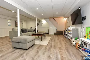 379 Martom Rd, Wyckoff Township, NJ 07481 - Photo 28
