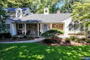 379 Martom Rd, Wyckoff Township, NJ 07481 - Photo 2