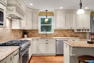 55 Gathering, Montville Township, NJ 07058 - Photo 12