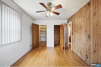 59 17th Avenue, Elmwood Park, NJ 07407 - Photo 20