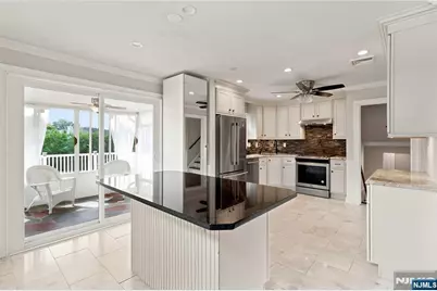 112 Sand Road, Fairfield, NJ 07004 - Photo 8