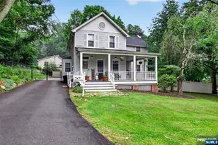 10 Prospect Ave, Woodcliff Lake, NJ 07677 - Photo 2