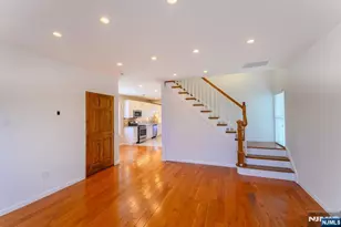 25 Bond St, Wallington, NJ 07057 - Photo 8