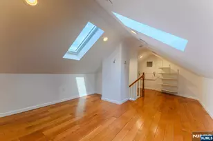 25 Bond St, Wallington, NJ 07057 - Photo 14