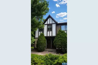 201 Mark Twain Way, Mahwah, NJ 07430 - Photo 1